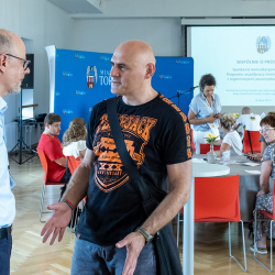 zdjęcie osób uczestniczących w spotkaniu